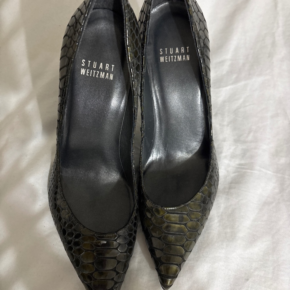 Stuart Weitzman pumps